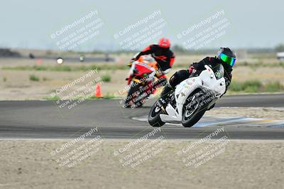 media/Apr-18-2025-TrackDaz (Fri) [[45f5874c44]]/C Group/Session 1 (Turn 7)/